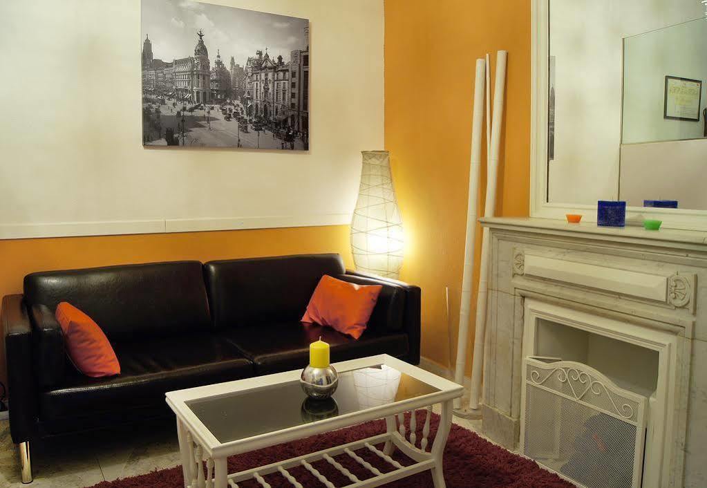 Hostal Fuencarral Kryse Madryt Zewnętrze zdjęcie